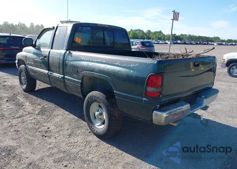 2001 Dodge Ram 1500 St z USA, uszkodzony, nr VIN 3B7HF13Z51G204906